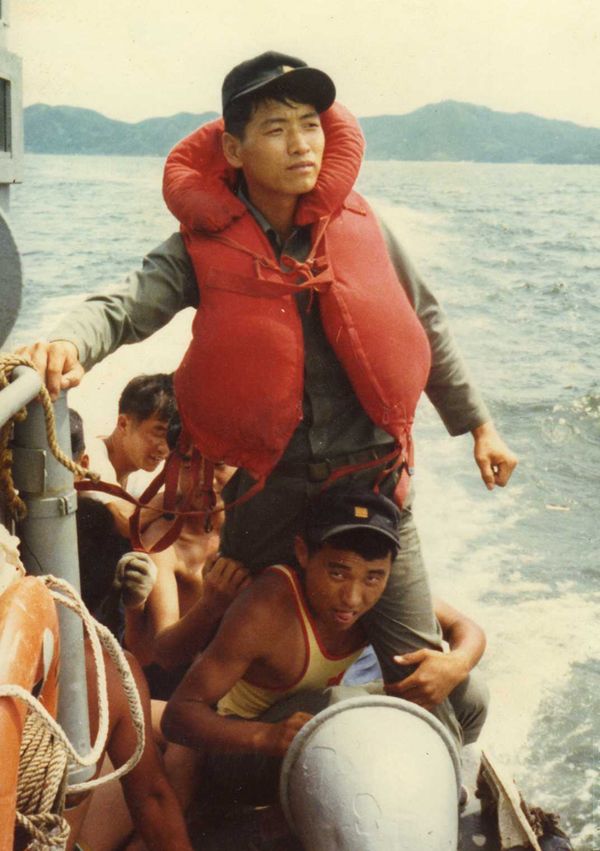 HS2507-2 LIFE JACKET-1.jpg